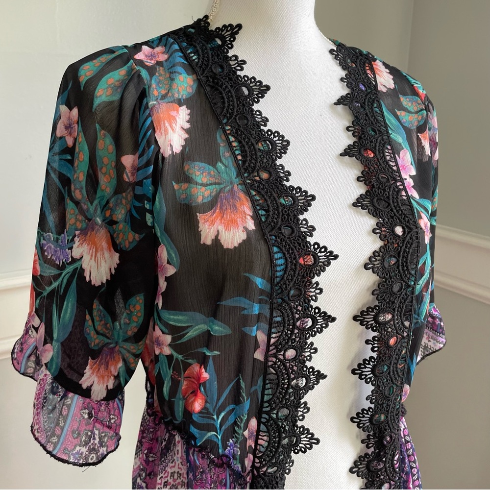 Tru Self Sheer Tropical Floral Kimono Blouse w/ Black Lace Trim – Size Small - Picture 4 of 9